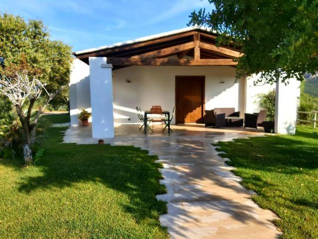 Villa Alba Esclusiva Villa Con Piscina A Sfioro E Vista Mozzafiato Sul Mare Cugnana Exterior photo