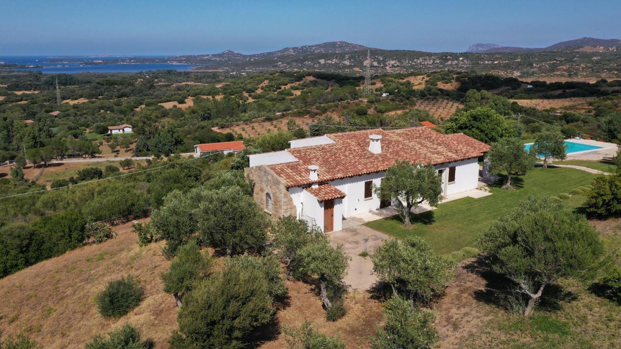 Villa Alba Esclusiva Villa Con Piscina A Sfioro E Vista Mozzafiato Sul Mare Cugnana Exterior photo