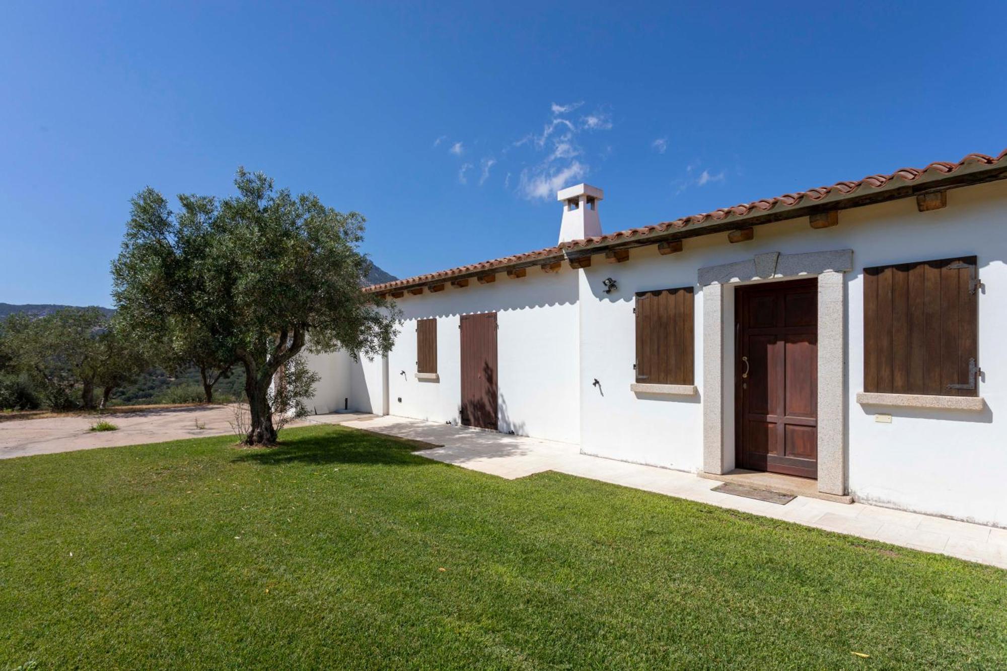 Villa Alba Esclusiva Villa Con Piscina A Sfioro E Vista Mozzafiato Sul Mare Cugnana Exterior photo
