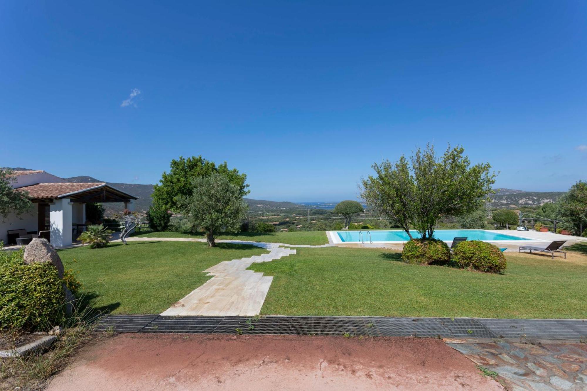 Villa Alba Esclusiva Villa Con Piscina A Sfioro E Vista Mozzafiato Sul Mare Cugnana Exterior photo
