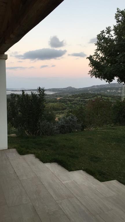 Villa Alba Esclusiva Villa Con Piscina A Sfioro E Vista Mozzafiato Sul Mare Cugnana Exterior photo